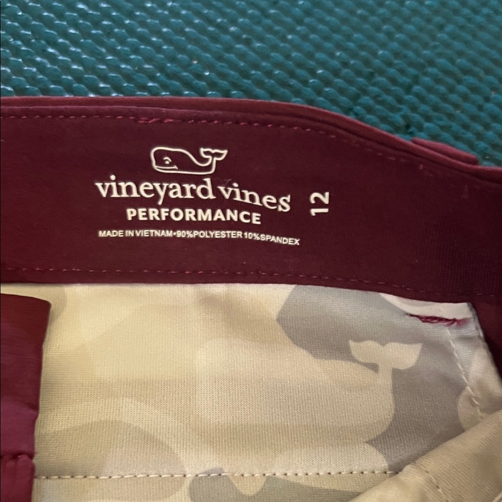 Vineyard Vines Performance Shorts - Maroon and Cream